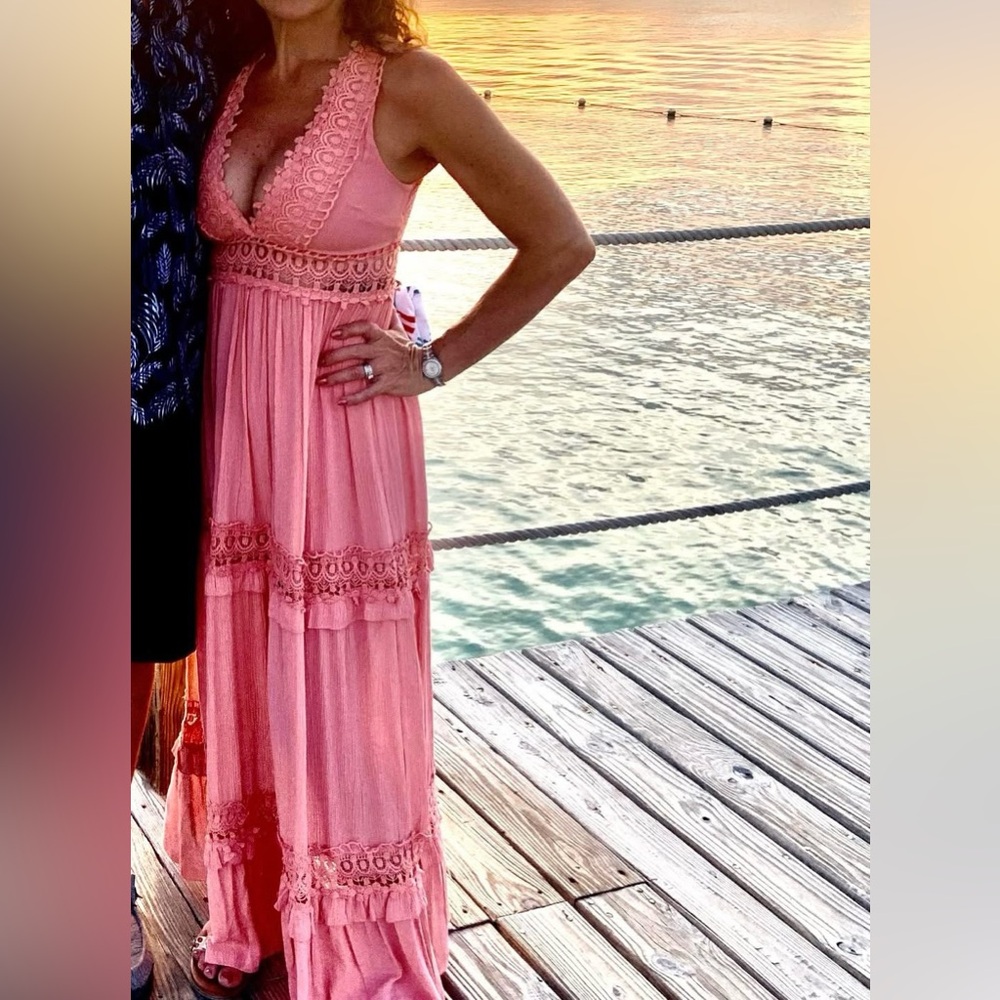 Elegant Coral Maxi Lace Dress